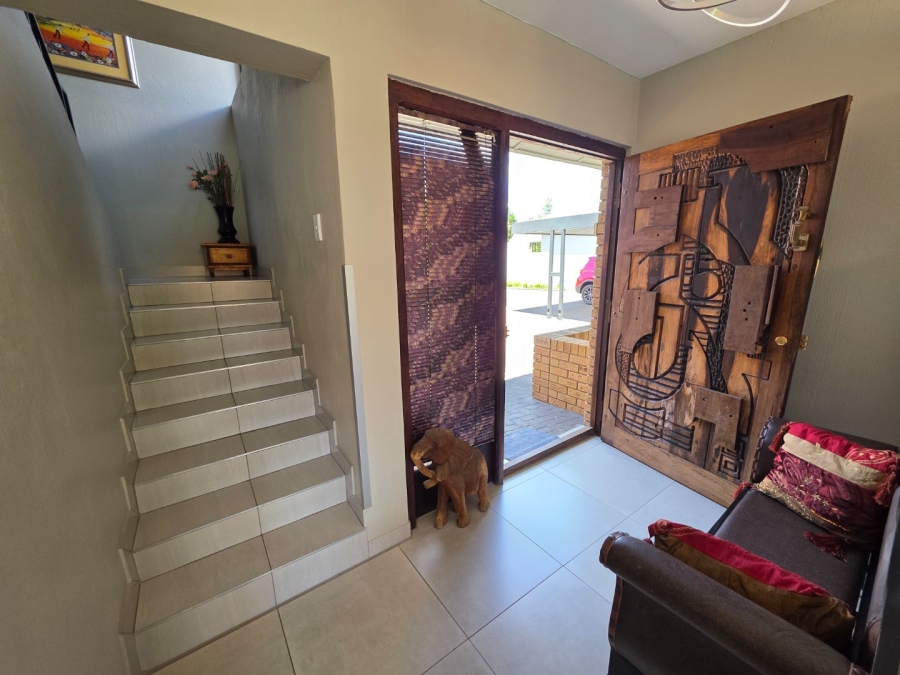 6 Bedroom Property for Sale in Dan Pienaar Free State